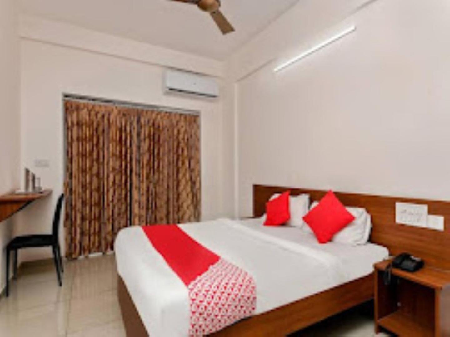 Hotel Samruddhi Lodging,Mangaluru Mulki ภายนอก รูปภาพ